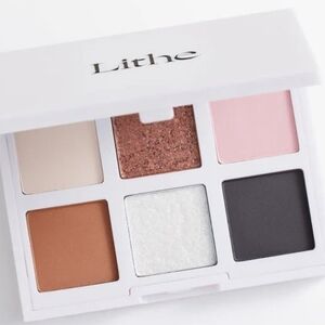 Lithe Clean Beauty Astra Eyeshadow Palette - Matte, Shimmer And Multi Chromes